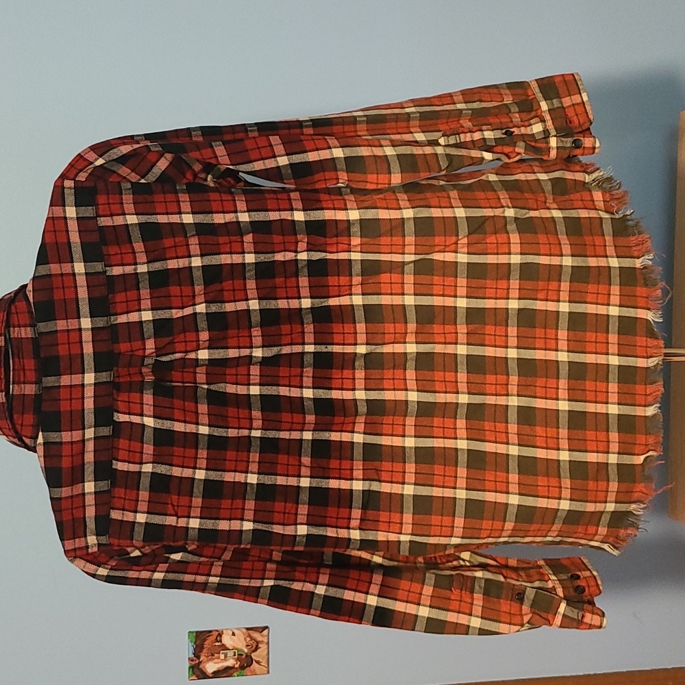 Men's Shirt - Picture 2 of 7